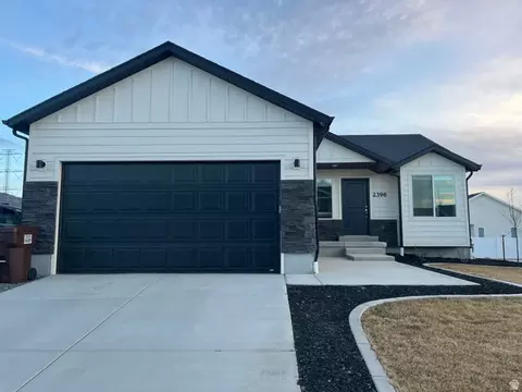 2396 E Boxwood Ln, Eagle Mountain, UT 84005