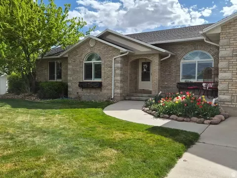 1697 W 2450 N, Vernal, UT 84078