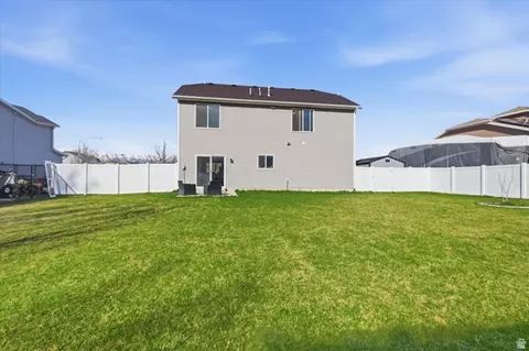 Exterior - 1084 S 740 W, Logan, UT 84321 photo 3 of 4