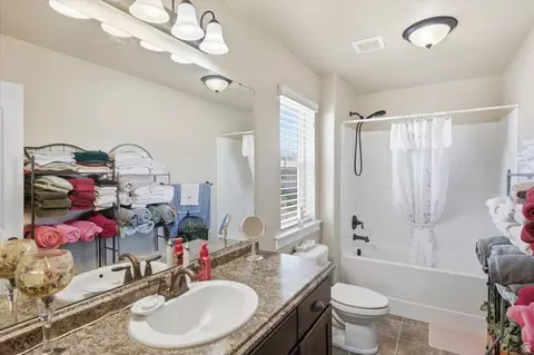 Bath - 1084 S 740 W, Logan, UT 84321 photo 1 of 3