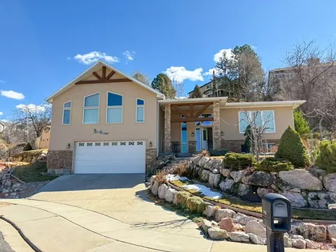 Exterior - 610 Meadowlark Ln, Bountiful, UT 84010 photo 2 of 16