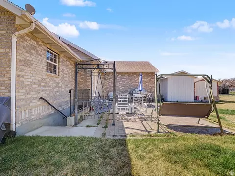 Exterior - 598 W 1600 N, Mapleton, UT 84664 photo 3 of 4