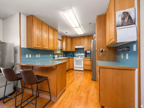 Kitchen - 598 W 1600 N, Mapleton, UT 84664 photo 1 of 2