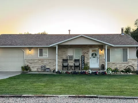 Exterior - 246 S 200 E, Mount Pleasant, UT 84647 photo 7 of 10