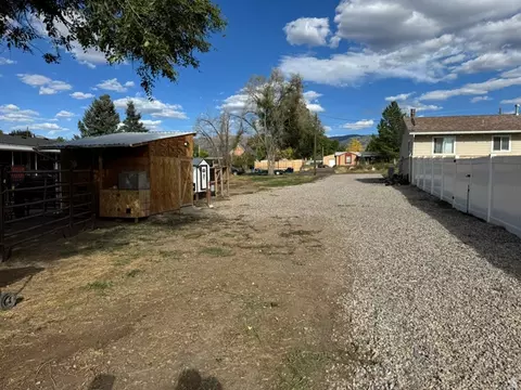 Exterior - 246 S 200 E, Mount Pleasant, UT 84647 photo 2 of 10