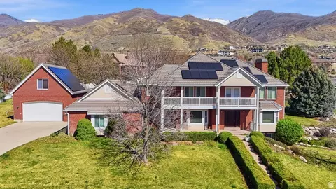 2076 Summerwood Dr, Farmington, UT 84025