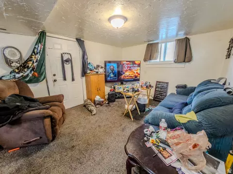 Living - 625 S 200 E, Springville, UT 84663 photo 5 of 8