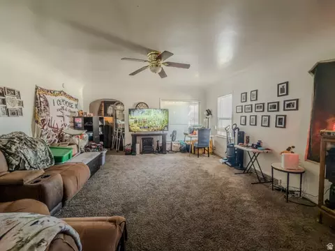 Living - 625 S 200 E, Springville, UT 84663 photo 1 of 8