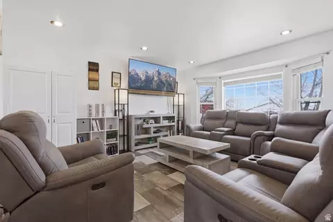 5419 W Westslope Dr S, Salt Lake City, UT 84118