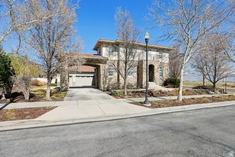 11347 S Kestrel Rise Rd, South Jordan, UT 84009