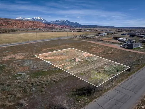 4693 S Sunny Acres S, Moab, UT 84532