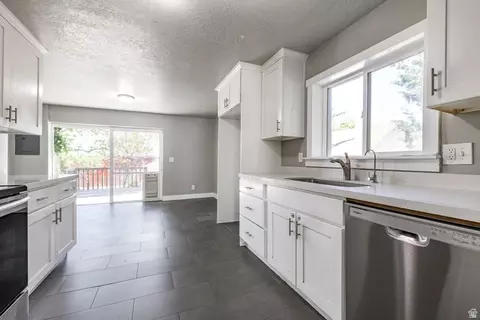 Kitchen - 150 S 450 E, Clearfield, UT 84015 photo 5 of 5