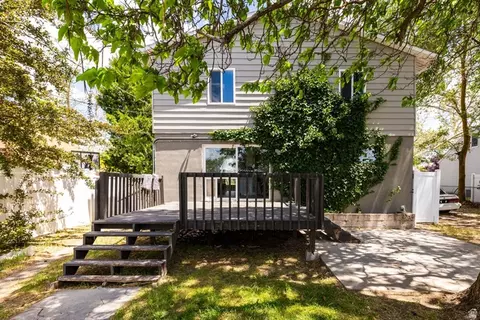 Exterior - 150 S 450 E, Clearfield, UT 84015 photo 4 of 9