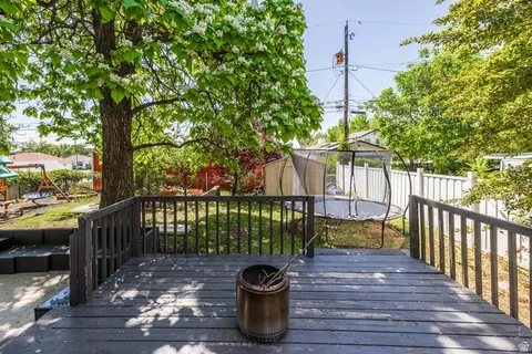 Exterior - 150 S 450 E, Clearfield, UT 84015 photo 4 of 10