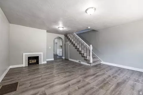 Living - 150 S 450 E, Clearfield, UT 84015 photo 2 of 6