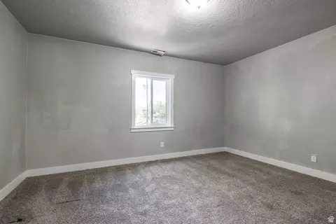 Bedroom - 150 S 450 E, Clearfield, UT 84015 photo 4 of 6