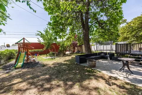 Exterior - 150 S 450 E, Clearfield, UT 84015 photo 10 of 10