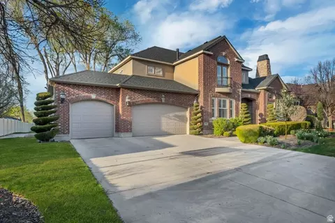 Exterior - 329 E Brown Farm Ln S, Draper, UT 84020 photo 8 of 11
