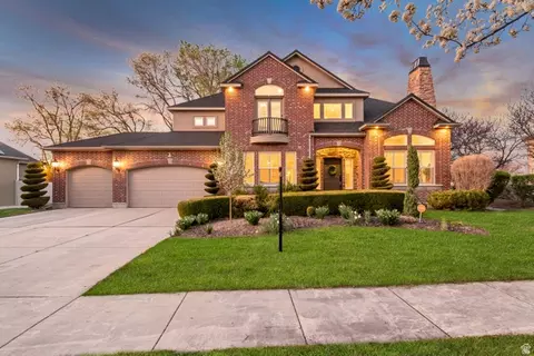 Exterior - 329 E Brown Farm Ln S, Draper, UT 84020 photo 1 of 11