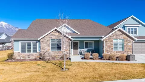 417 N Mallard Dr #D, Vineyard, UT 84059