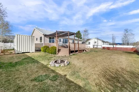 Exterior - 694 E 260 S, Midway, UT 84049 photo 6 of 12