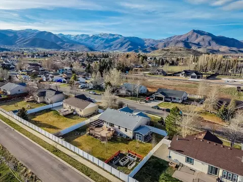 View/Area - 694 E 260 S, Midway, UT 84049 photo 7 of 8