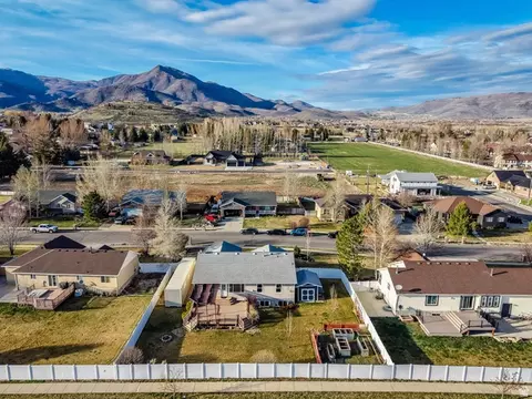 View/Area - 694 E 260 S, Midway, UT 84049 photo 2 of 8