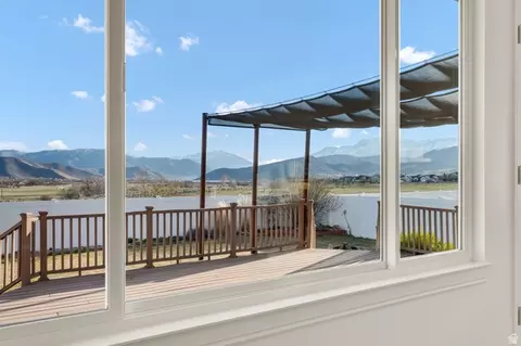 Exterior - 694 E 260 S, Midway, UT 84049 photo 9 of 12