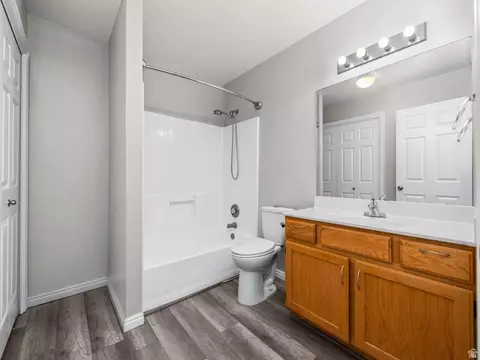 Bath - 1260 W 1480 N, Orem, UT 84057 photo 1 of 2