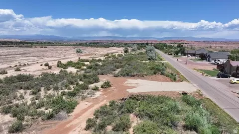 862 S 2500 E #1, Roosevelt, UT 84066