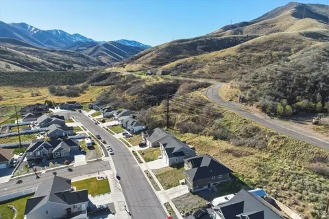 View/Area - 45 W Memory Ln, Tooele, UT 84074 photo 3 of 4