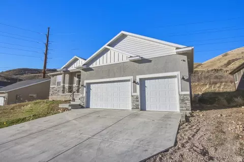 Exterior - 45 W Memory Ln, Tooele, UT 84074 photo 2 of 5