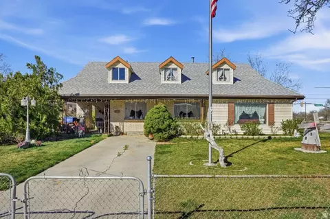 10106 S Peony Way, Sandy, UT 84094