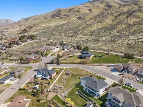 2510 S Elm Grove Dr W, Perry, UT 84302 photo 4