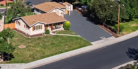 5572 S Avalon Dr, Murray, UT 84107