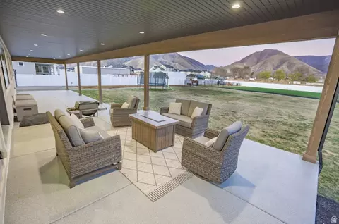 Exterior - 126 N 800 W, Mapleton, UT 84664 photo 9 of 15