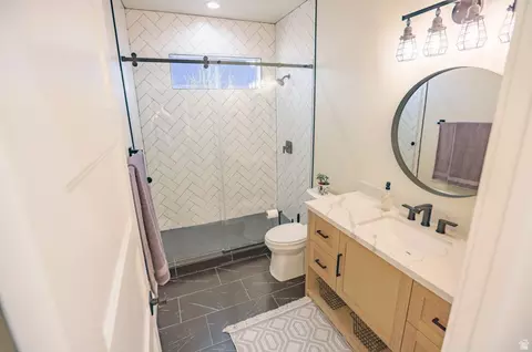 Bath - 126 N 800 W, Mapleton, UT 84664 photo 1 of 9