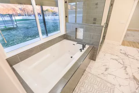 Bath - 126 N 800 W, Mapleton, UT 84664 photo 5 of 9