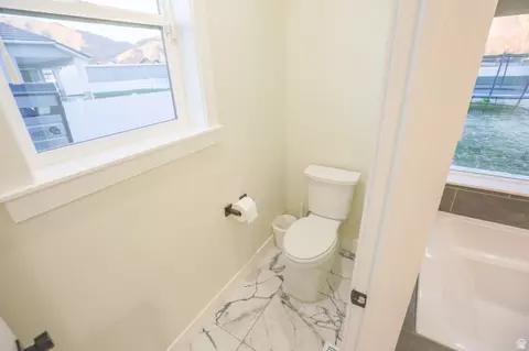 Bath - 126 N 800 W, Mapleton, UT 84664 photo 6 of 9