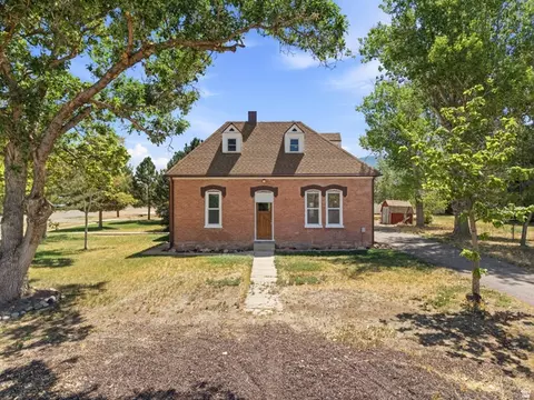 Exterior - 204 E 100 N, Meadow, UT 84644 photo 2 of 6