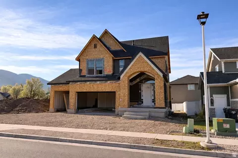 461 W Summerhill Ln W, Centerville, UT 84014