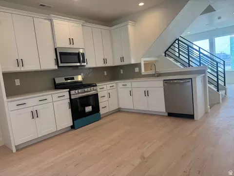 11029 S Freestone Rd W #125, South Jordan, UT 84009