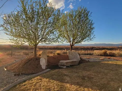Exterior - 9755 E 4000 N, Lapoint, UT 84039 photo 8 of 28