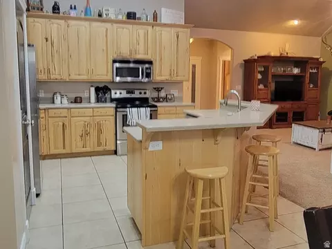Kitchen - 9755 E 4000 N, Lapoint, UT 84039 photo 3 of 6