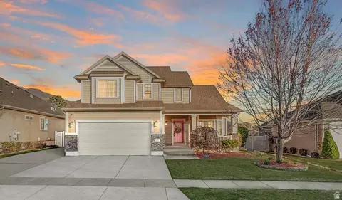 777 E Apple Blossom Way, Fruit Heights, UT 84037