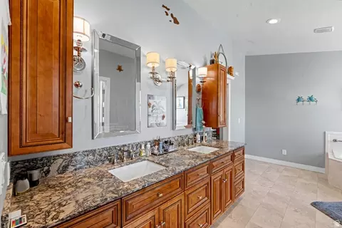 Bath - 1761 S Davis Blvd E, Bountiful, UT 84010 photo 1 of 6