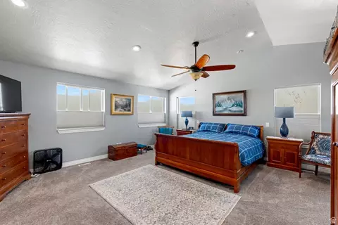 Bedroom - 1761 S Davis Blvd E, Bountiful, UT 84010 photo 1 of 6
