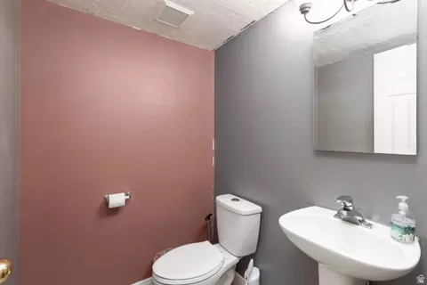 Bath - 824 E 760 N, Ogden, UT 84404 photo 2 of 2