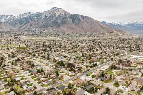 View/Area - 4160 S 2700 E, Holladay, UT 84124 photo 3 of 7