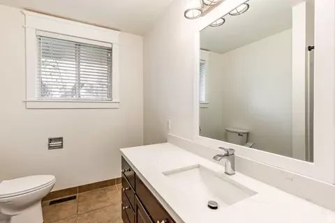 Bath - 4160 S 2700 E, Holladay, UT 84124 photo 3 of 4